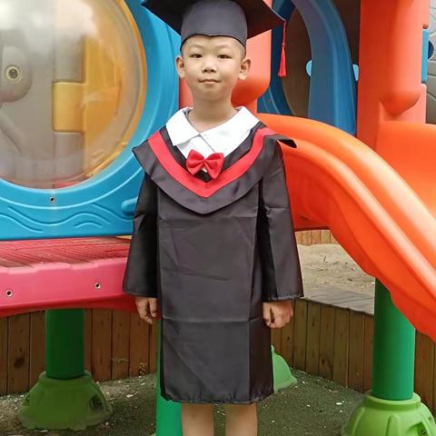 徐若钒小朋友幼儿园的毕业典礼