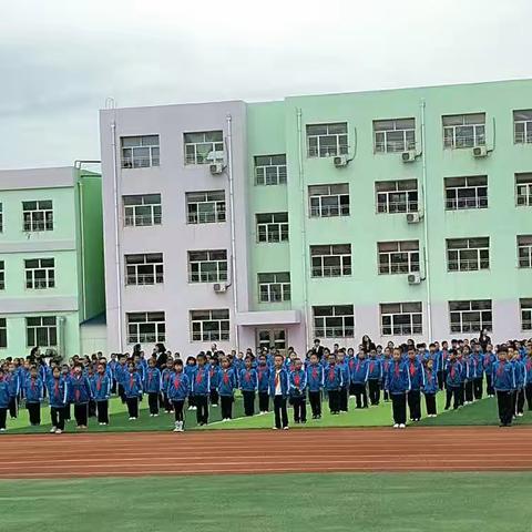 新学期 新起点 新目标 ——小学校升旗仪式