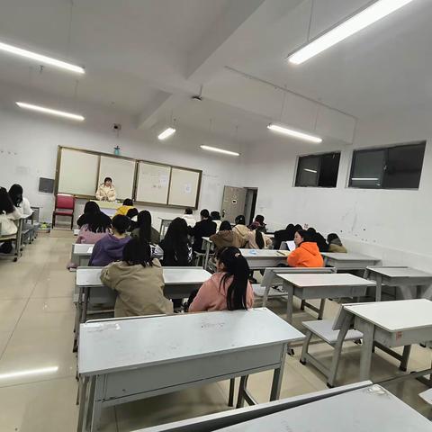 幼教181班班会主题：查找班级安全隐患，常规安全教学齐抓共管