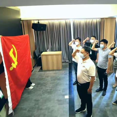 党员流动到哪里  堡垒就建在哪里 ——记琼山区格菲酒店滞留旅客安抚工作专班临时党支部