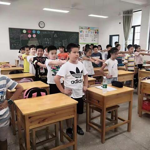 1704中队班干部竞选