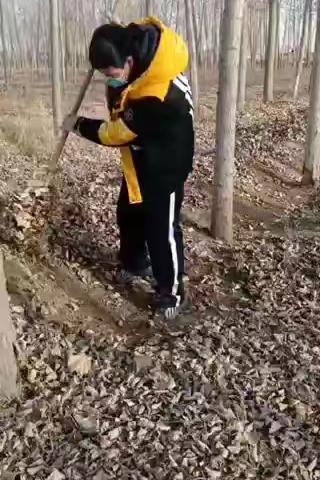 23新能源班感恩教育活动