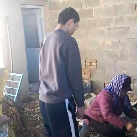 23新能源班感恩教育活动