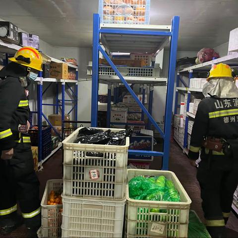 宁津县银河消防救援站对辖区冷库企业开展熟悉演练