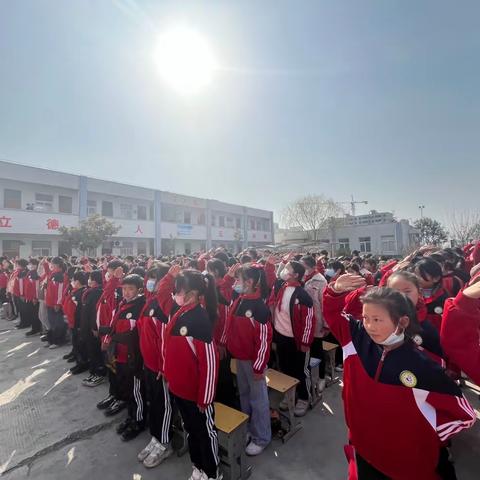 “梦想起航春风里，大展宏图向未来”——无梁镇无梁小学2023学年春季开学典礼暨表彰大会