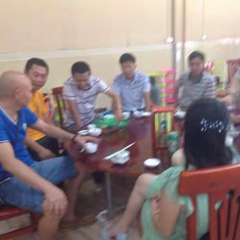 初58班同学欢聚一堂！