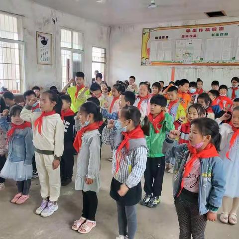 “喜迎二十大 争做新时代好队员”——蛇形小学2022级少先队员分批入队仪式