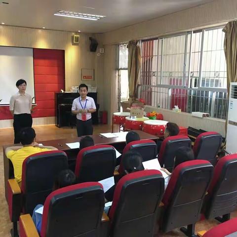 汇侨第一小学家长参与学校饭堂食品安全管理专项活动