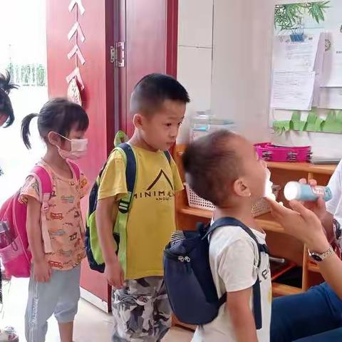 “新”开始，从“心”出发——覃塘区实验幼儿园中一班秋季期开学第一周