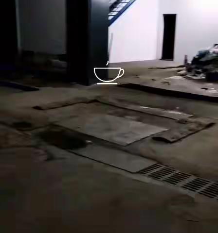 扮靓复兴站好岗，欢天喜地过大年”——坚守一线不懈怠，靓丽春节我来扮