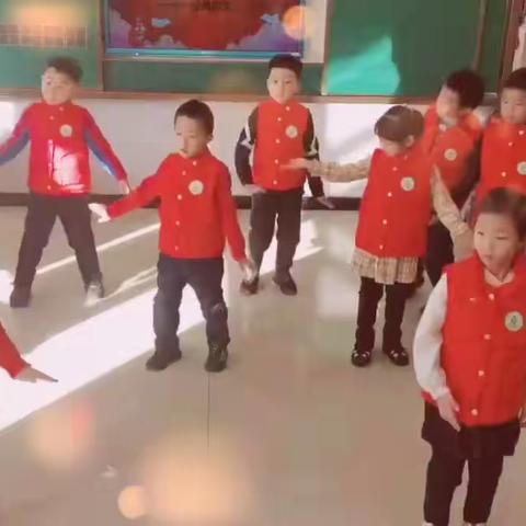 迎新年  庆元旦七色鹿智班汇报演出