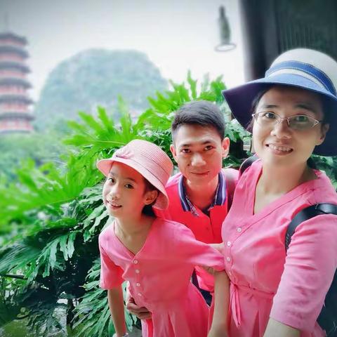 八月，带着孩子走一走