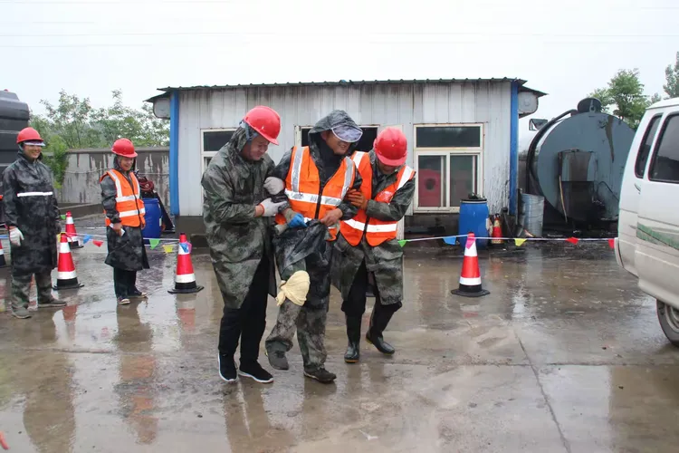 金通路桥有限公司扎实做好汛期前各项应对准备工作 确保安全度汛