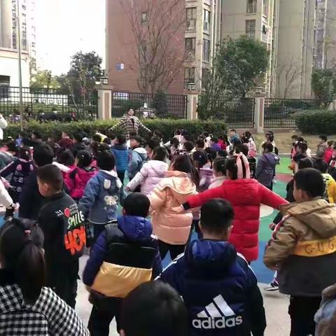 “团结就是力量”🎈🎈锦绣香堤幼儿园拔河比赛