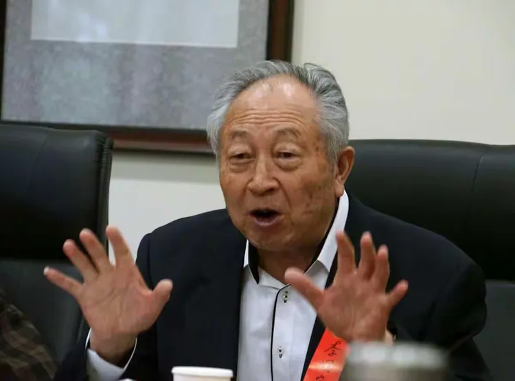 晋生袁晓赵春城赵月英邹德恕马騰阁张汉一靳东明张明宝陈宏毅全体合影