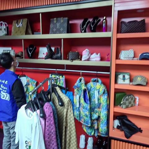 同德街开展打假专项工作