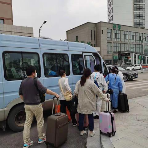 武义县交通运输局做好武义籍学生离沪返乡对接转运工作