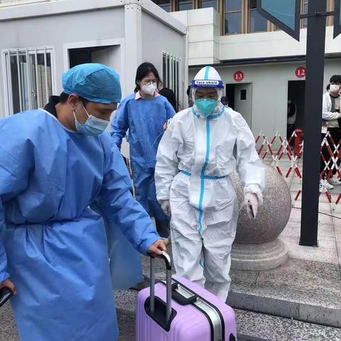 一路相伴，护民平安——疫情下的交通“摆渡人”