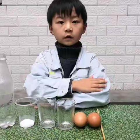 【能力作风建设年•德育活动】一郭岗小学一一班科学小实验《漂浮的鸡蛋》之篇^O^