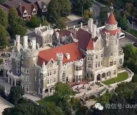 参观卡萨罗马古堡留影，建于一九一一年的古堡是加拿大最大的私人豪宅。