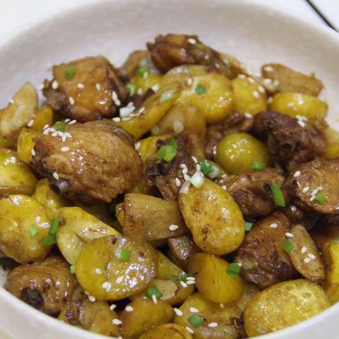 【运动之魅】户外群里板栗香，坏脑壳中放光芒一一“一念”牌罗田板栗畅销（武汉）蔡甸记实