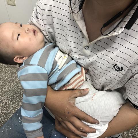 有孩子的家长们要注意了，本周内已出现两例相同病例…