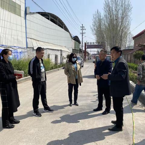 假期不停歇 县城管局始终保持良好的能力作风