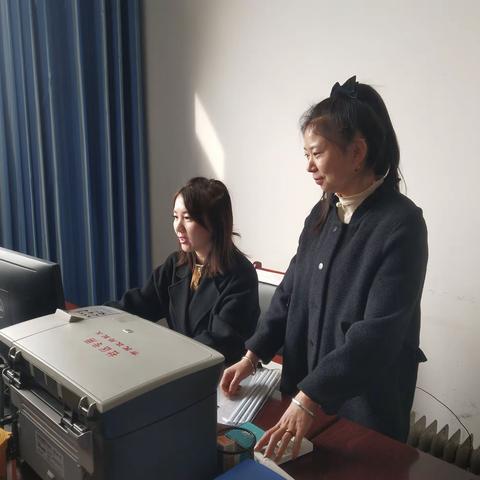 龙门镇东白矾社区3月1日工作动态: