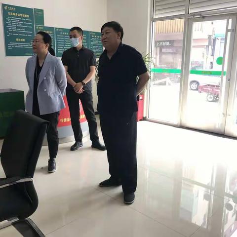 市公司刘磊总经理一行到行唐县分公司调研