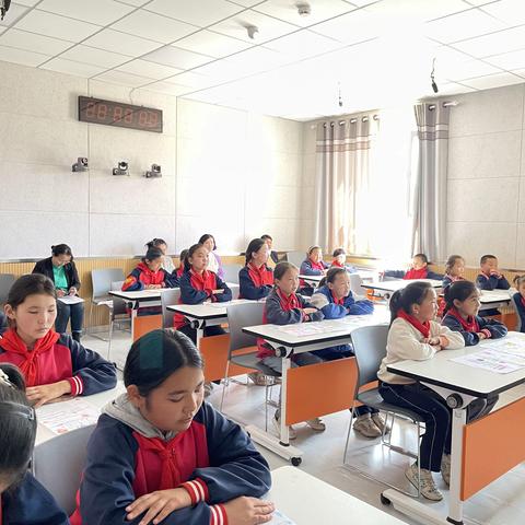 别斯铁热克乡牧业寄宿学校数学教研组——“有趣的思维导图”特色作业活动