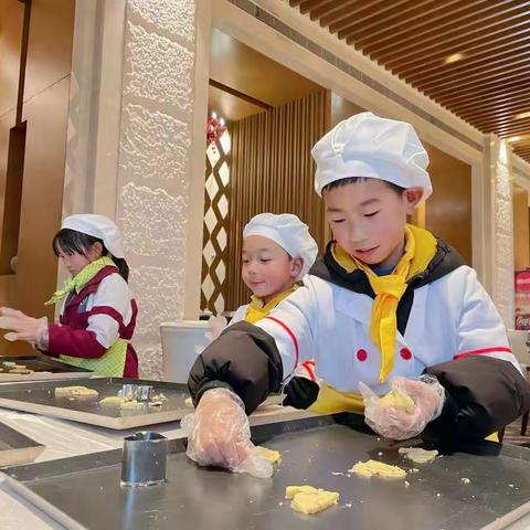 家园我当家 恩施市硒都民族实验小学201班 吴祎喆