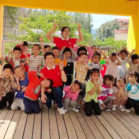 传承民间游戏，点亮快乐童年”芒市艾根斯幼儿园布朗班民间游戏主题活动