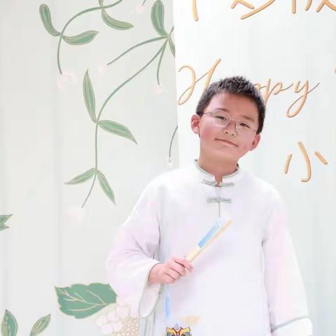 三年级下李昊宸成长手册