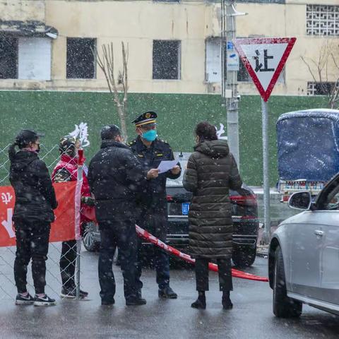 在封闭的日子里