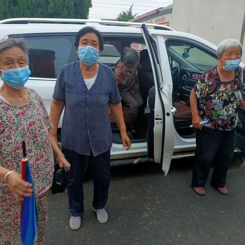 北街服务老年人新冠疫苗接种