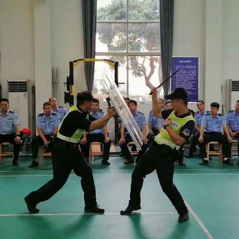 市局组织开展执法执勤安全专题送教上门