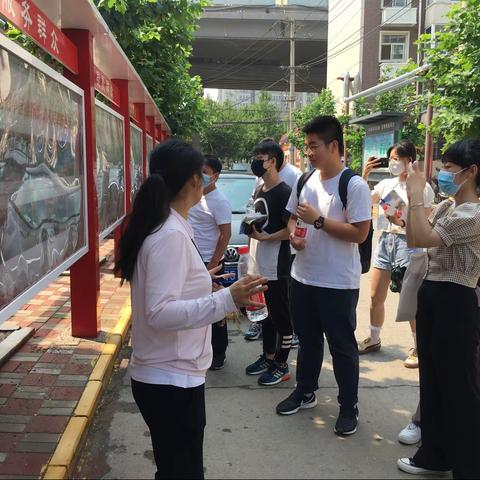 南长街道大学生社工观摩学习基层党建工作