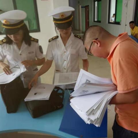 洋浦卫生监督所开展医疗机构监督活动