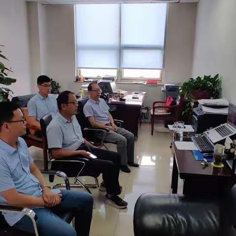 区委政研室收听收看庆祝中国共产党成立 100 周年大会