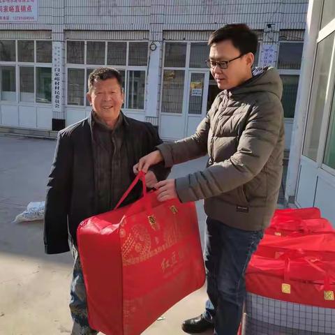 区委政研室积极开展我为群众办实事“暖冬行动”