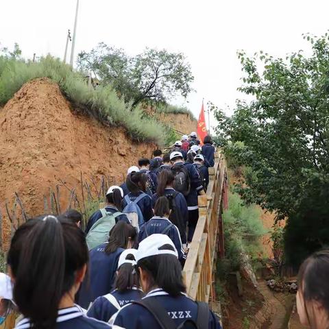 感受先烈风骨，铭史承志铸魂——武乡中学第一期红色研学实践教育活动