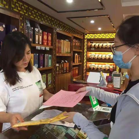 四新街道墨南湖畔社区开展十一国庆节前安全宣传教育