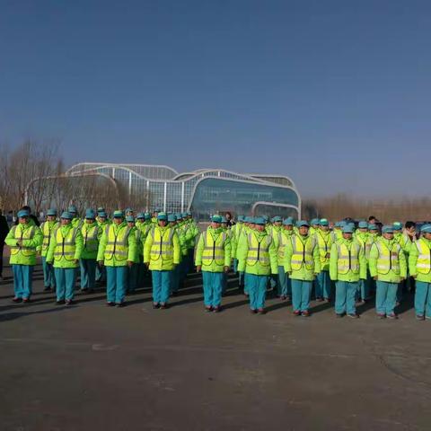 市城市管理综合执法监督局全体干部职工给全市人民拜年啦！