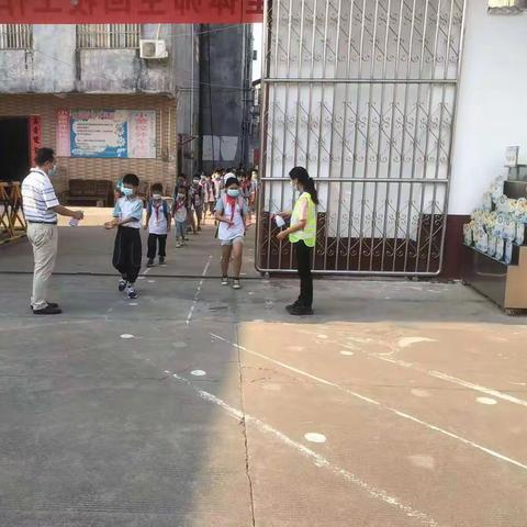 “荷城红烛 育人先锋”港城街道六八小学2022年秋季期新冠肺炎疫情防控应急演练