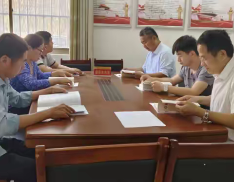 政协委员耿硕颖参加政协委员读书交流活动