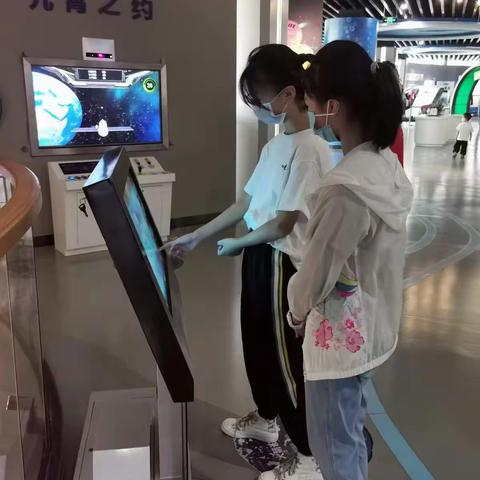 探索科技馆的奥秘