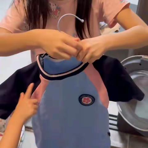 打卡巜好习惯带回家》💕💕💕🌞岑外学子家务、劳动样样行👍👍👍