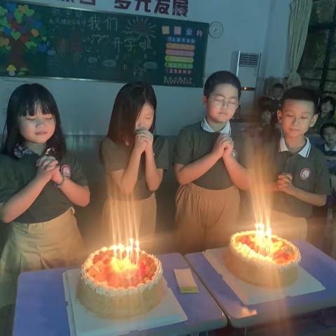 祝：岑外207班九月份的小寿星们生日快乐🎂🍭🍡