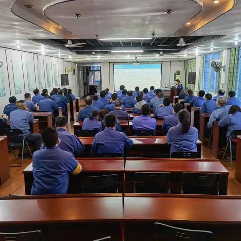 棒材厂举办廉洁风险防控及遵纪守法教育专题讲座