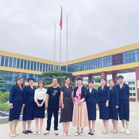 第31期 在磨砺中成长，做幸福语文人——闫军凤“名师＋”研修共同体【送教研讨专栏】